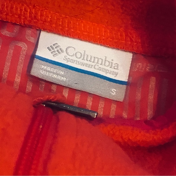 Columbia Pink Lightweight Vest with Hood Women’s Size Small - Picture 3 of 6